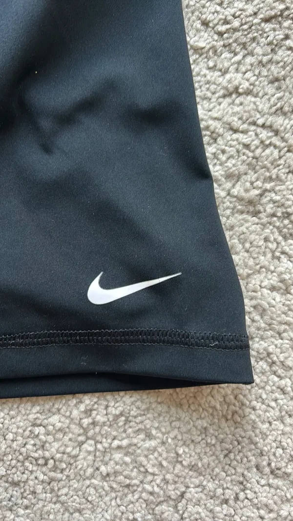 Nike Pros Black - Image 3