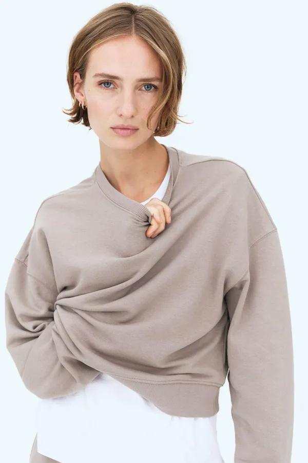 H&M Classic Basic Sweatshirt - Image 9