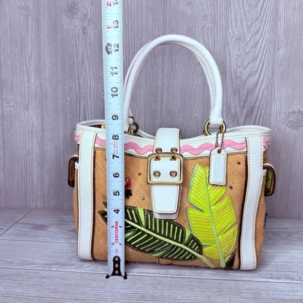 Vintage rare Coach Straw ladybug leaf tote bag purse rhinestone handbag summer - Image 3