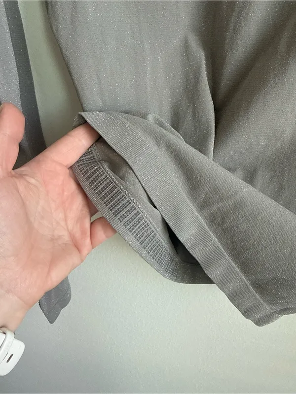 Athleta Long Sleeve Sparkle Performance Top Thumbholes Gray Women's S - Image 7