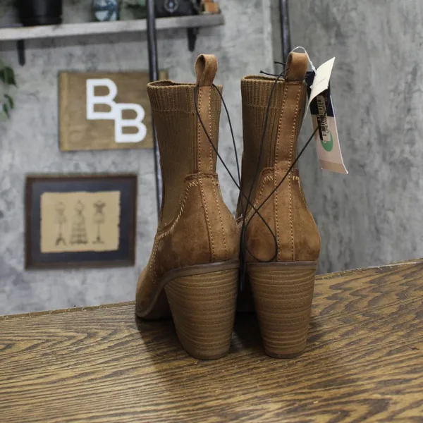 NWT Universal Thread Womens Kinley Ankle Boots 88225814 Cognac Brown 8.5M - Image 7