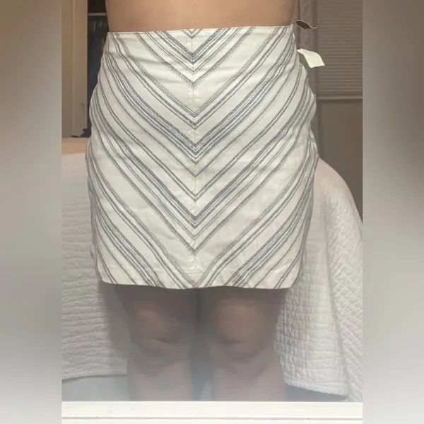 Aeropostale Above the Knee Skirt - Image 7