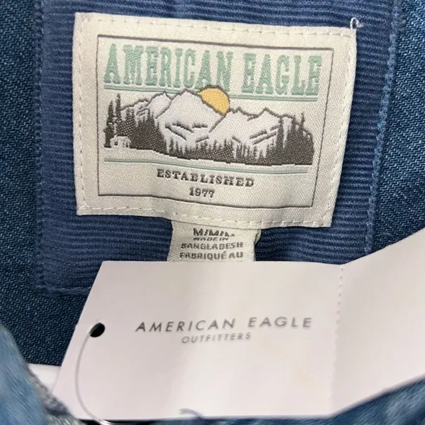 American Eagle Outfitters Denim Puff Sleeve Button Down Blue Top(Size Medium) - Image 9