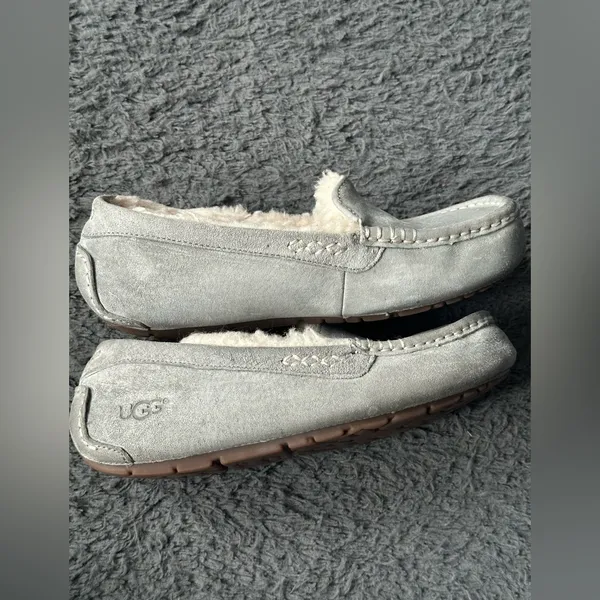 UGG Ansley water resistant suede slippers size 7 - Image 9