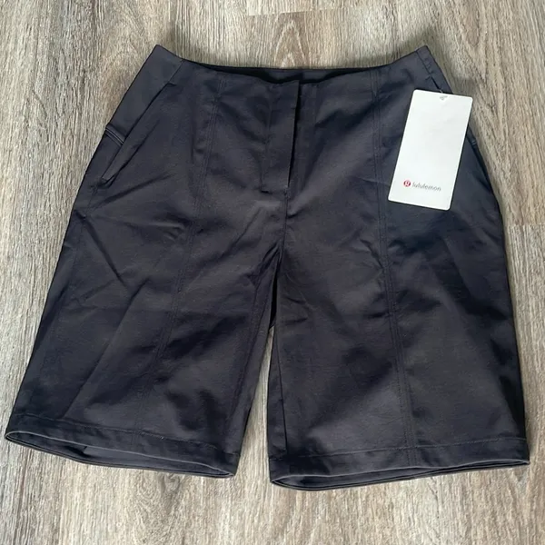 Lululemon In Power Black Shorts Size 2 - Image 8