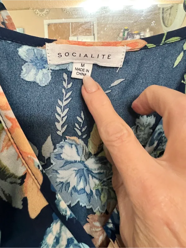 Sleeveless Navy Floral Wrap Dress - Brand: Lulu's - Image 4