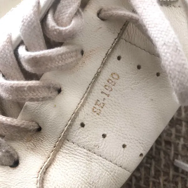 Sam Edelman Josi Gum Sole Leather Retro Genuine Leather lar up sneakers white with black details and arch support soles - Image 5