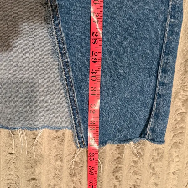 American Eagle Low Rise Denim Maxi Skirt Medium Wash Frayed Hem Size 8 - Image 6