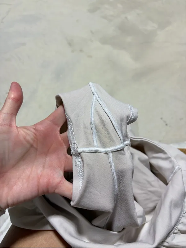 Aerie offline cream Athletic Shorts small - Image 8