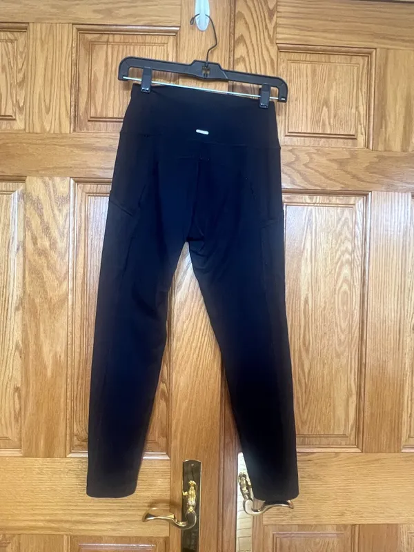 Aerie - Black High-Waist Leggings with Side Pockets - Image 4