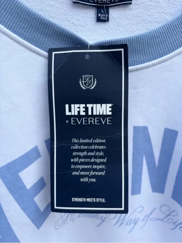NWT EVEREVE X Lifetime Wellness Graphic Sweatshirt Size Large - Image 8