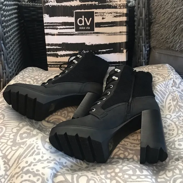 New Dolce Vita Dixy Faux Shearling Trim Heel Platform Boots - Image 7