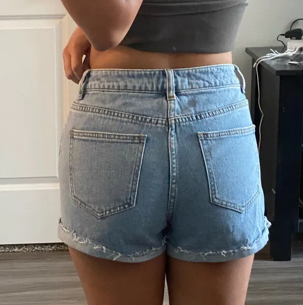 Pacsun Denim Mom Shorts Marble Acid - Image 3