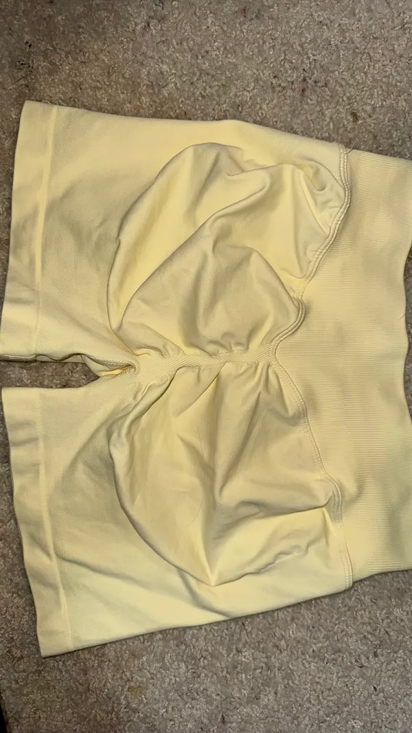 Yellow gym shorts Size L - Image 6