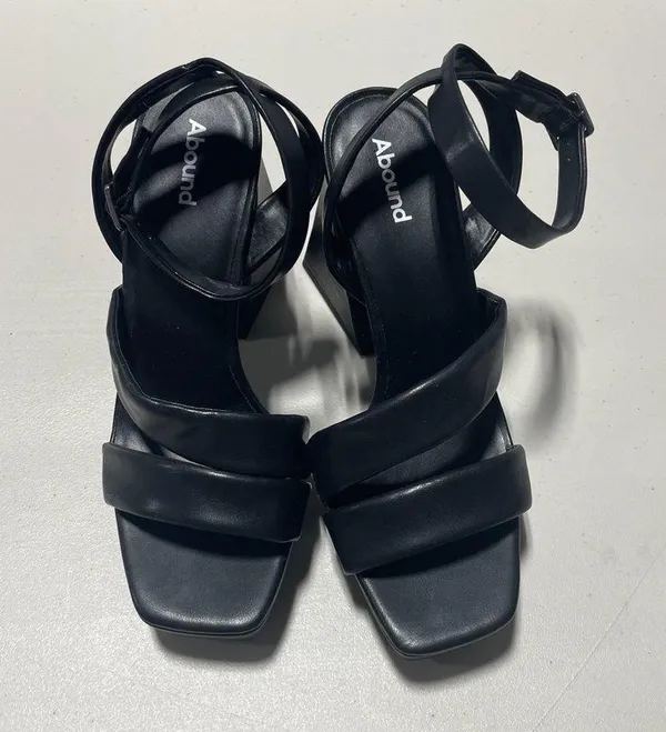 Abound Tracy Black Platform Heels Size 10 - Image 5