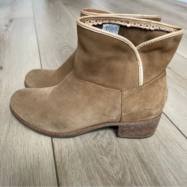 UGG Australia Darling Suede Ankle Boots Chestnut Size 11 - Image 4