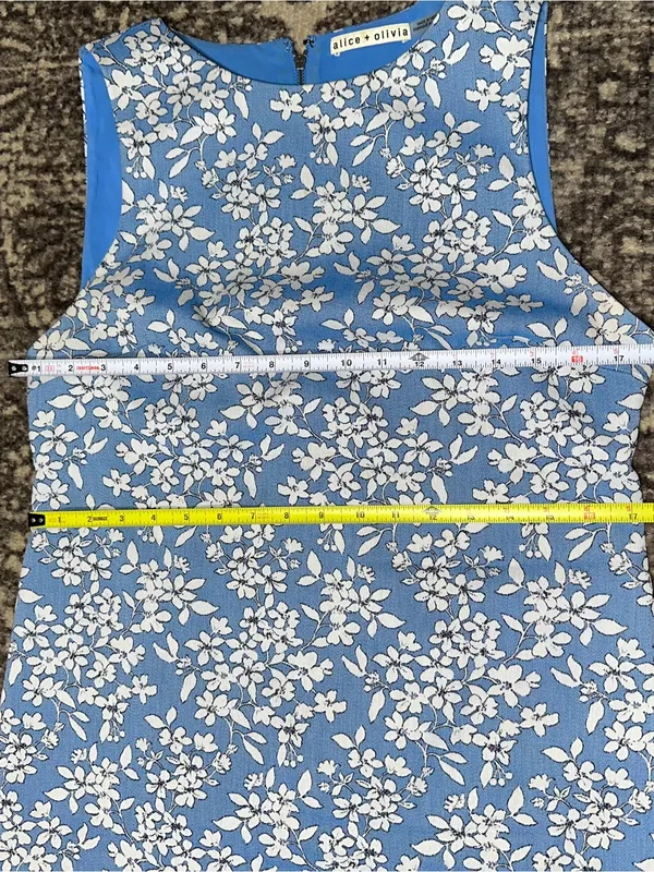 Alice & Olivia Women’s Size 6 Blue & White Floral Jacquard Sleeveless Dress - Image 7