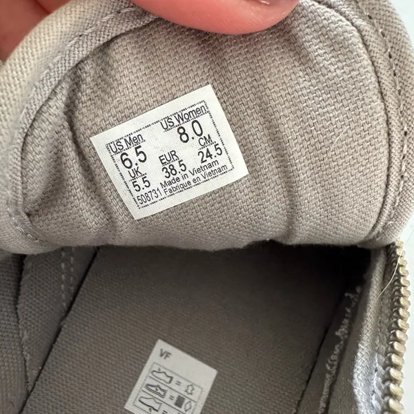 Vans‎ Women's Gray Suede Sneakers - Image 6