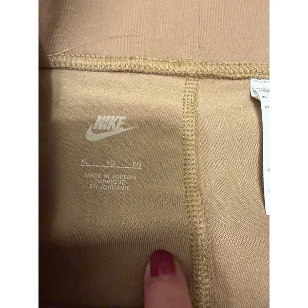 Nike Brown Biker Shorts - Image 6