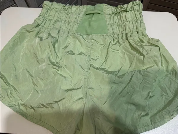 Size M Free People light mint shorts - Image 3