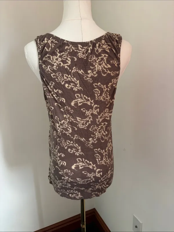 Motherhood Maternity Brown & Cream Floral Scoop Tank - Image 4