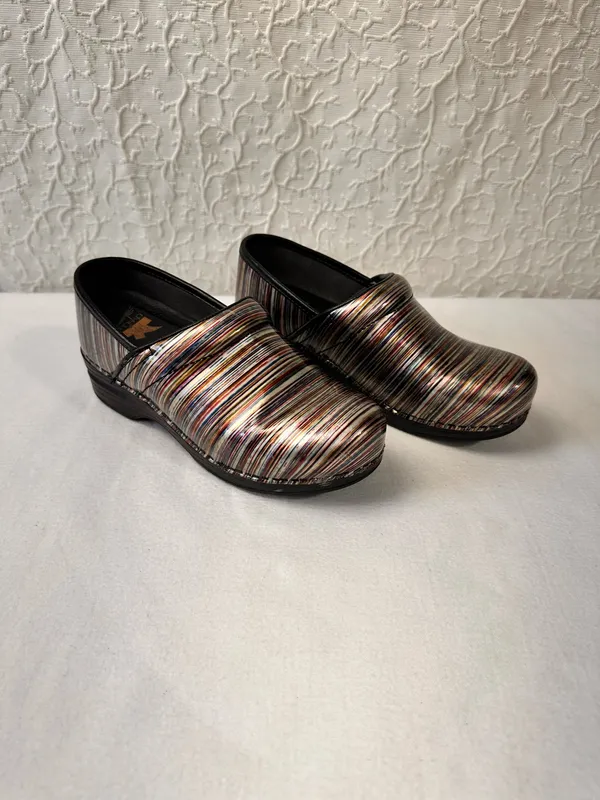 Dansko Women's Clogs Size 39 8.5 Professional Shoes Multicolor Leather Comfort - Image 2