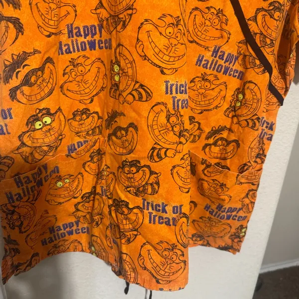 Women's Disney‎ Scrub Top XL Cheshire Cat Alice in Wonderland Halloween Orange - Image 3