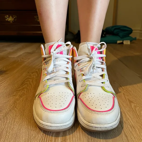 Jordan Air 1 Mid Edge Glow GS - Image 7