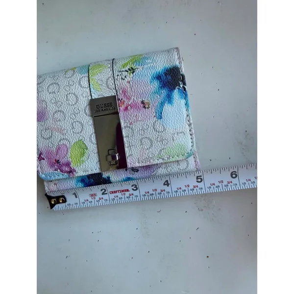 NWOT’s Guess Floral Print Wallet with Metal Clasp - Image 3