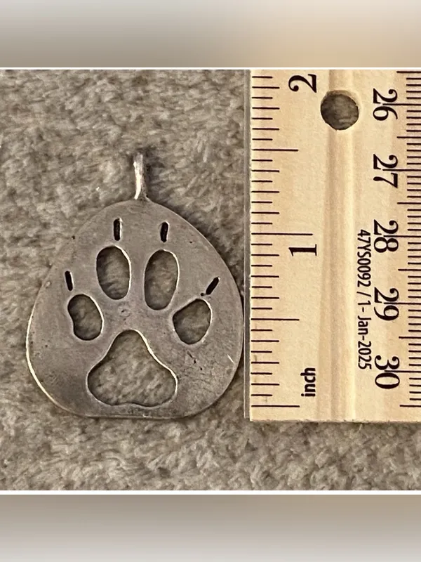 Vintage Sterling Silver .925 Hand Made Bear Paw Print Pendant - Image 4