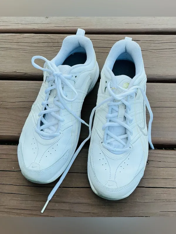 Women’s NIKE athletic sneakers 🌟 - Image 13