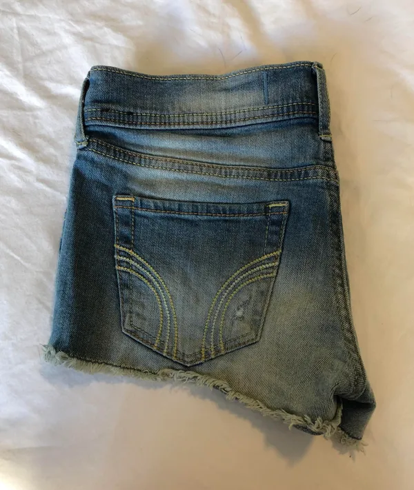 Hollister Denim Shorts - Image 3