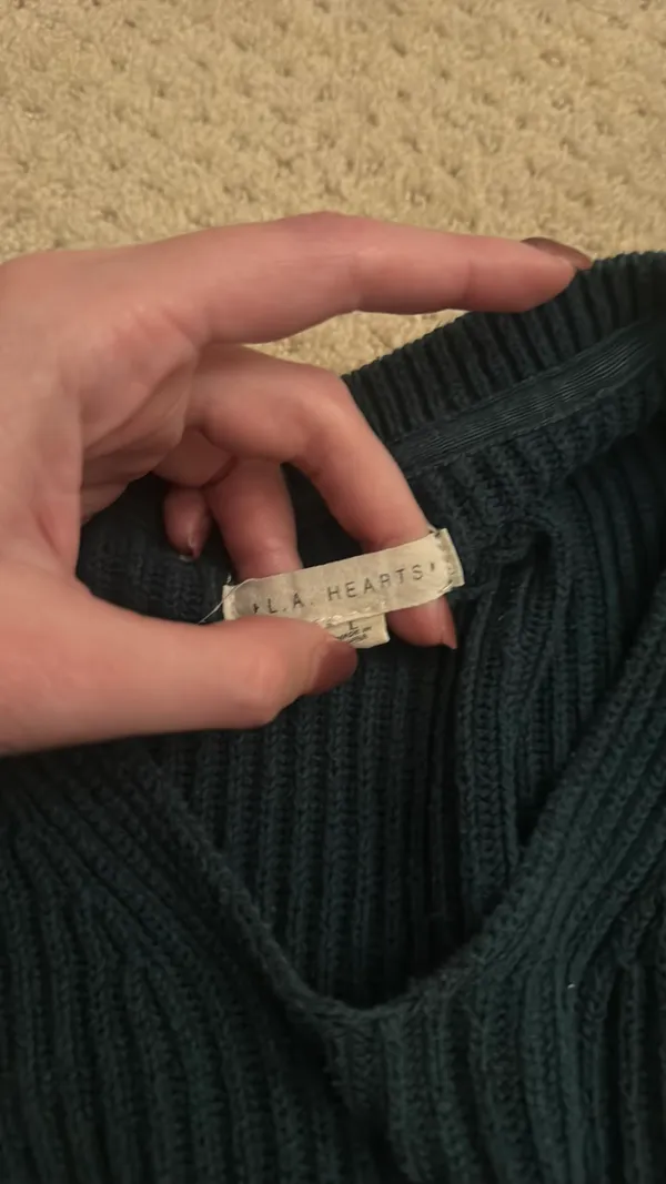 LA hearts green sweater  - Image 2