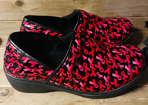 Breast Cancer Awareness Nurse Clogs Shoes Black With Pink Ribbons Women 7M - Image 3