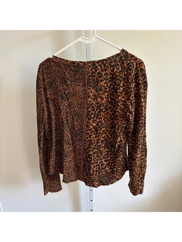 Anthropologie Pilcro EUC Women's Thermal Brown Leopard Print Top Size M - Image 5