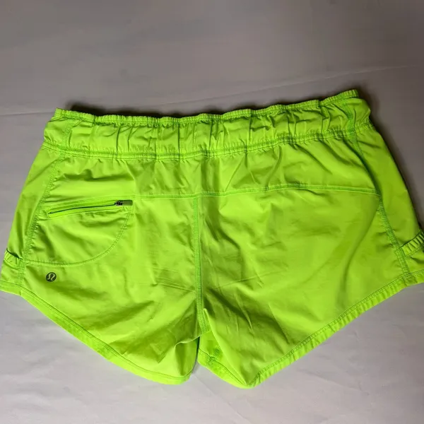 Lululemon Work It Out Shorts Zippy Green Neon Low Waist Workout Gym Size 8 - Image 6