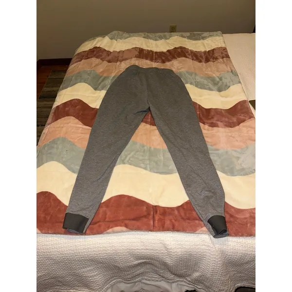 Gymshark grey joggers - Image 4