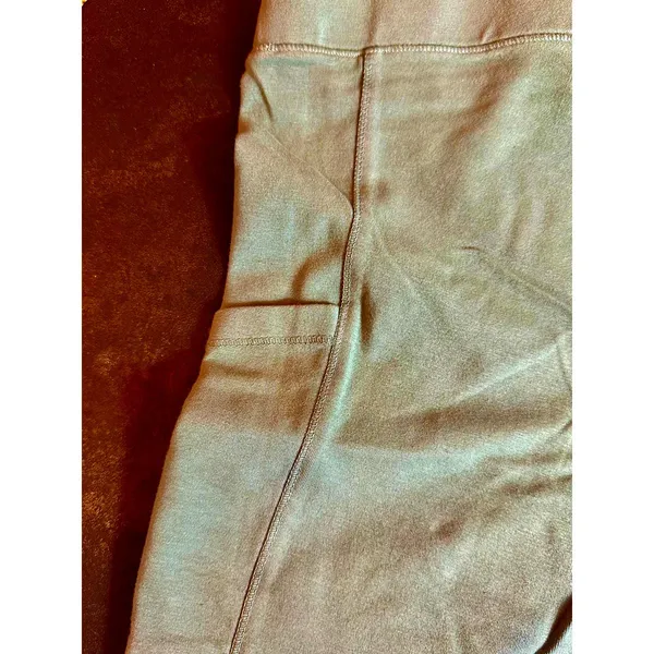 Monrow Biker Shorts w/Hip Pockets Olive - size M - Image 7