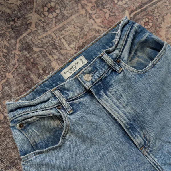 Abercrombie‎ & Fitch 90s High Rise Straight Leg Blue Jeans Side Slit 26 2 - Image 2