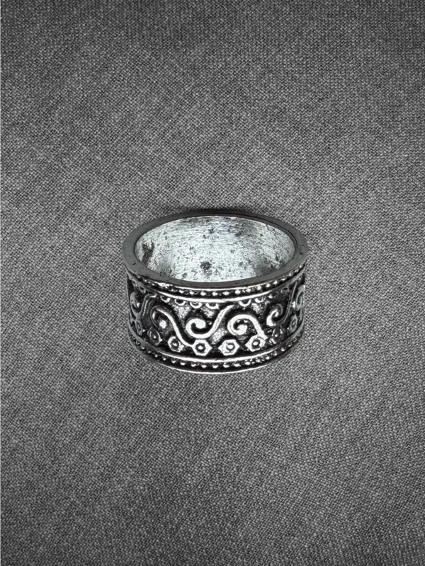 Vintage Silver Ornate Pattern Ring Size 5.5 - Image 7