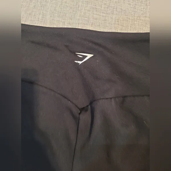 GYMSHARK SHORTS - Image 6