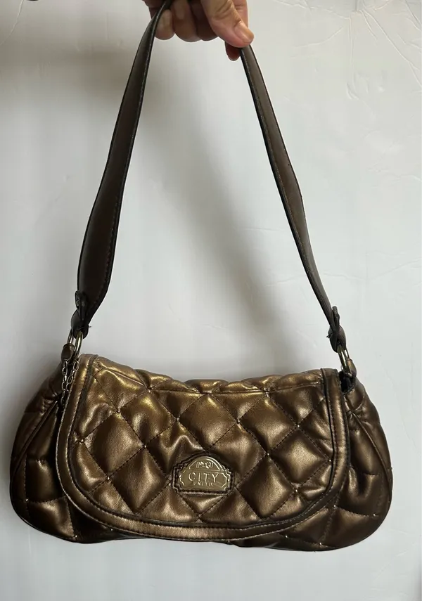 Y2K City UNLTD Quilted Gold Metallic Purse - Image 4