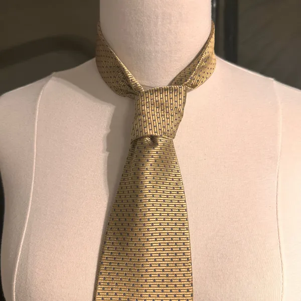Lands’ End Handmade Tie Silk Necktie Mens Geometric Classic Gold Tie - Image 2