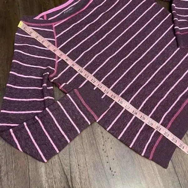 Women's Lightweight Sweater  - Image 6