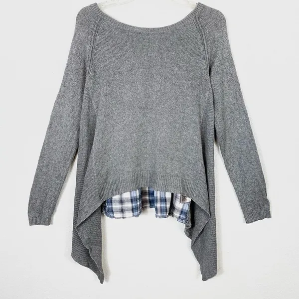 Anthropologie Moth Grey Handkerchief Hem Plaid Back Sweater - Image 3