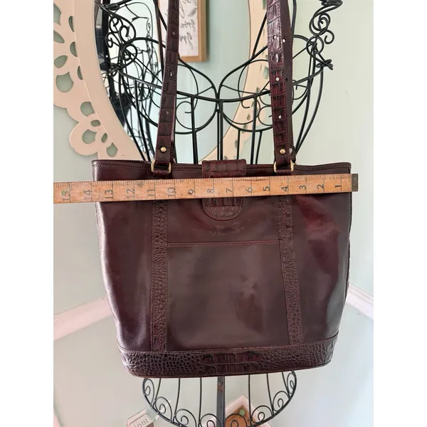 Brahmin Tote Bag Womens Medium Burgundy Good Leather Croc Embossed Vintage‎ - Image 6