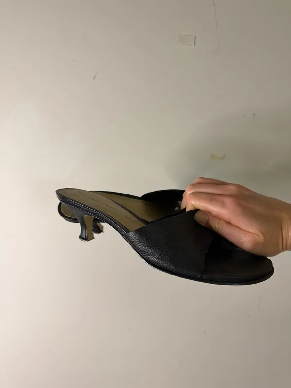 Women’s Black Leather Slide Sandals Size 8 - Image 3