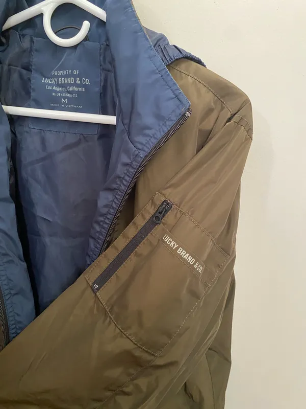 Lucky Brand Olive Jacket with Navy Lining - Lightweight Men’s Shirt Jacket - Image 4