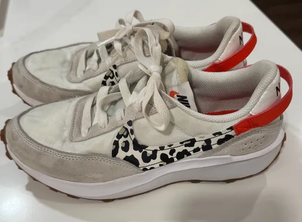 Nike Waffle Debut White Orange Leopard Swoosh DZ5201-100 Womens Size 6.5 - Image 3