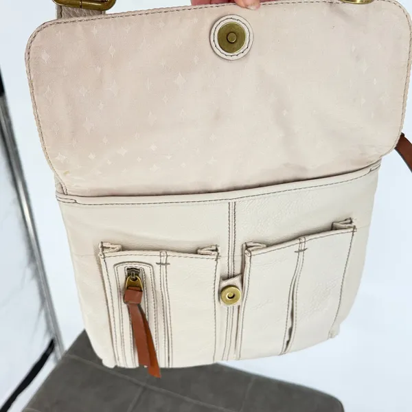 Fossil Cream Pebbled Leather Crossbody Bag Organizer Purse Off White - Image 9